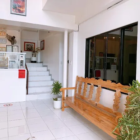 Luna Oslob Travellers Inn Exterior photo