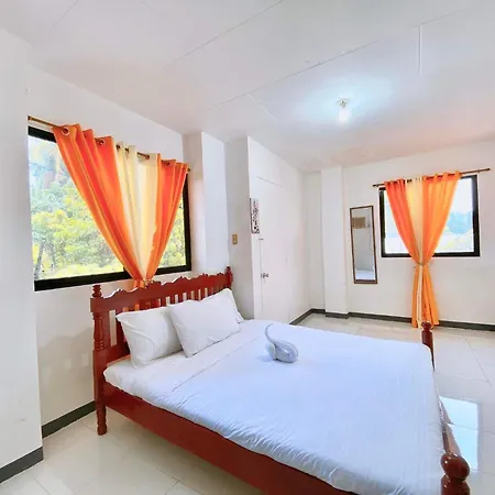 Luna Oslob Travellers Inn Exterior photo