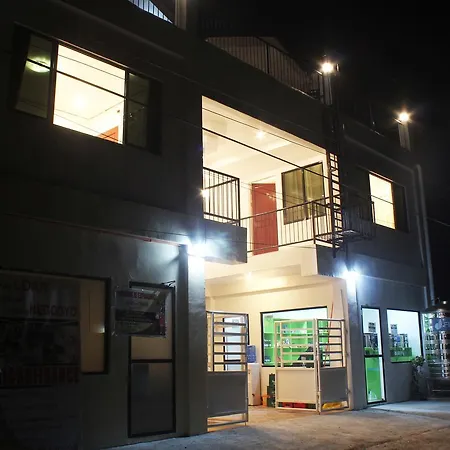 Luna Oslob Travellers Inn Exterior photo