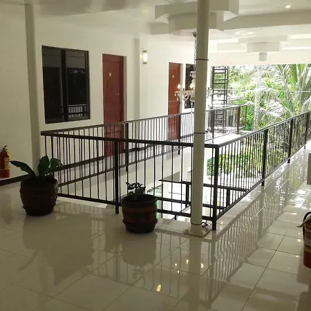 Luna Oslob Travellers Inn Exterior photo