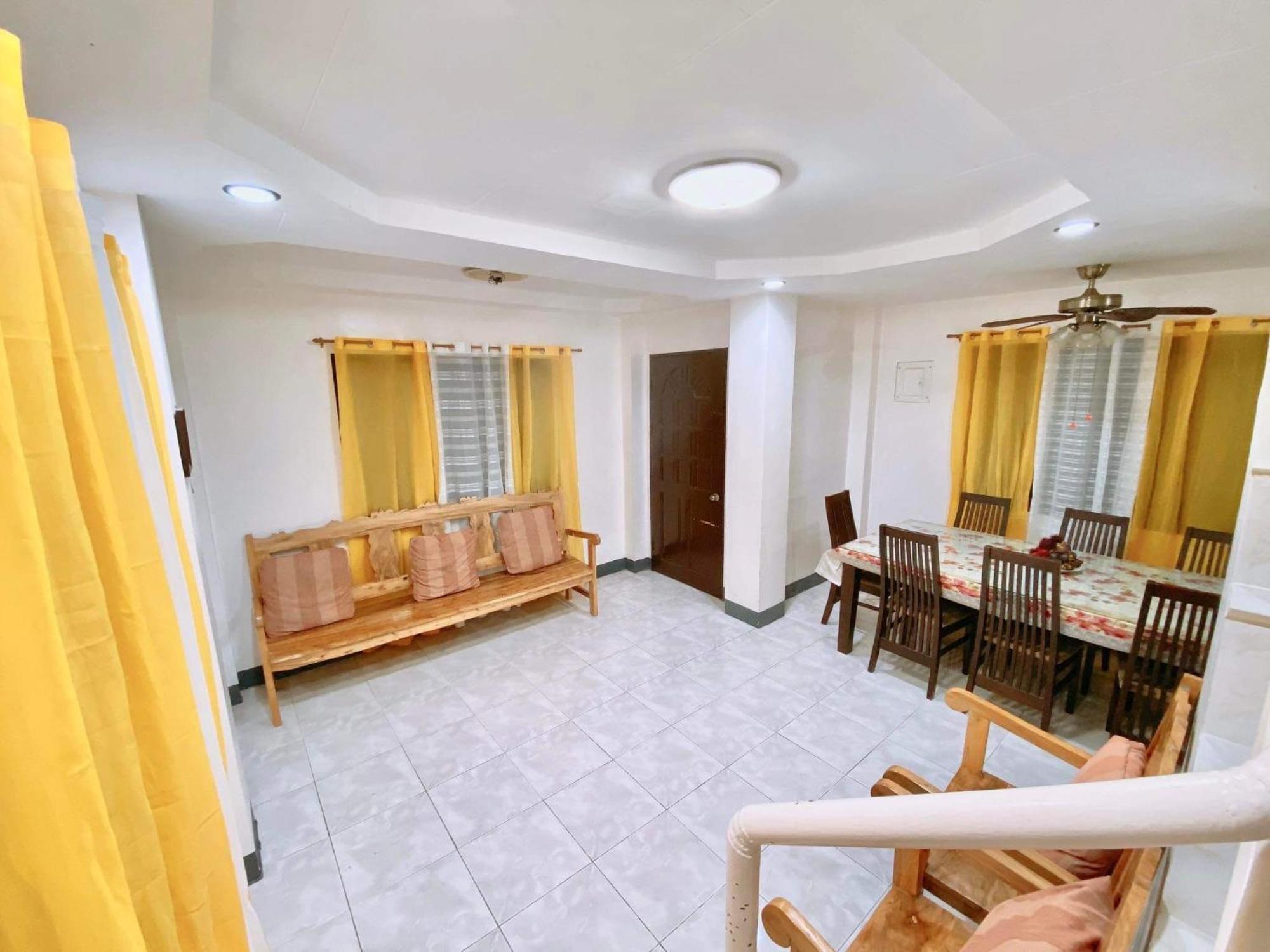 Bed & Breakfast Luna Travellers Oslob