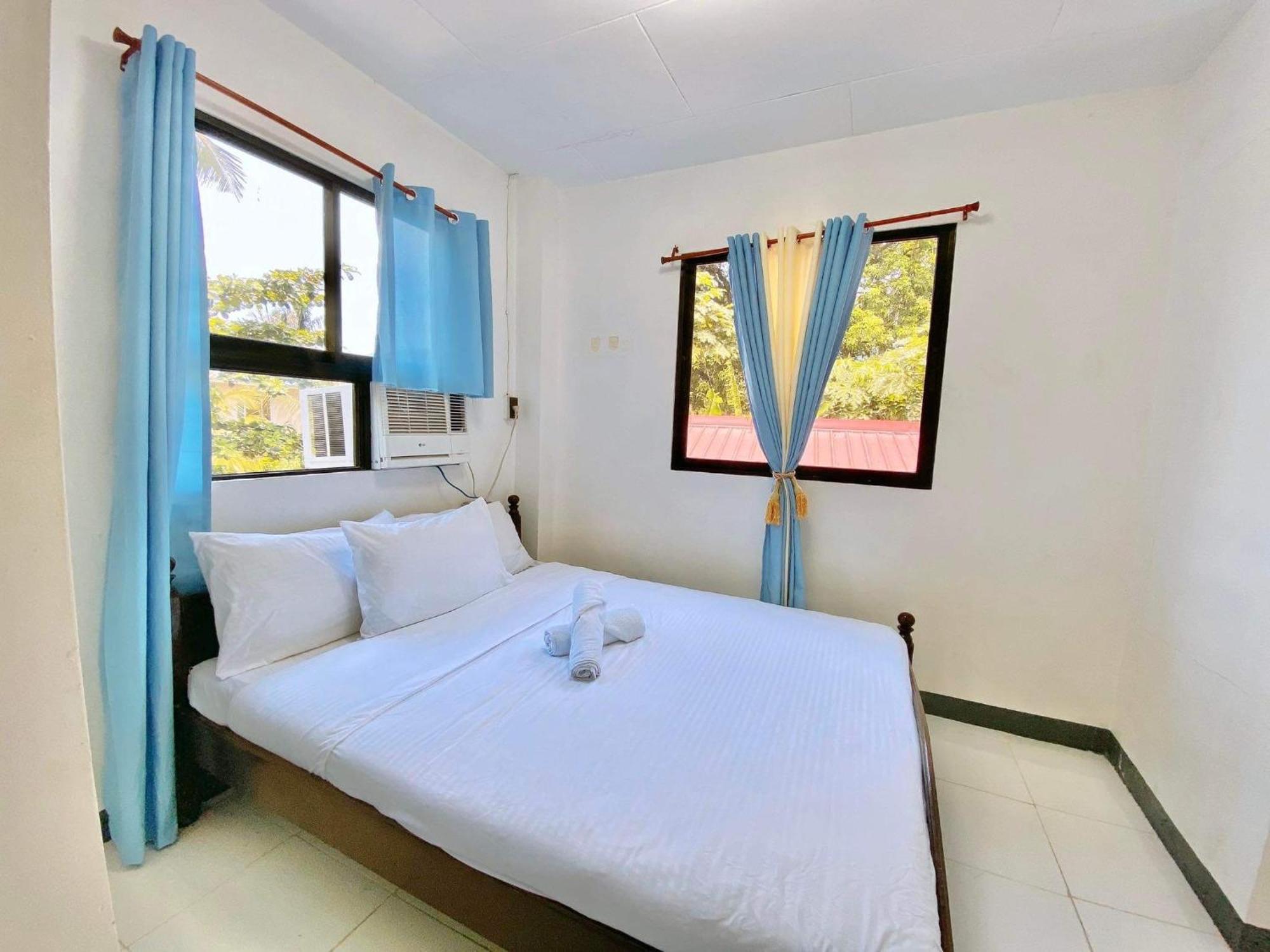 Luna Travellers Bed & Breakfast Oslob